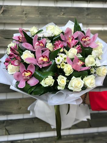 Букет цветов из: Розы и Хризантемы в Байчурово