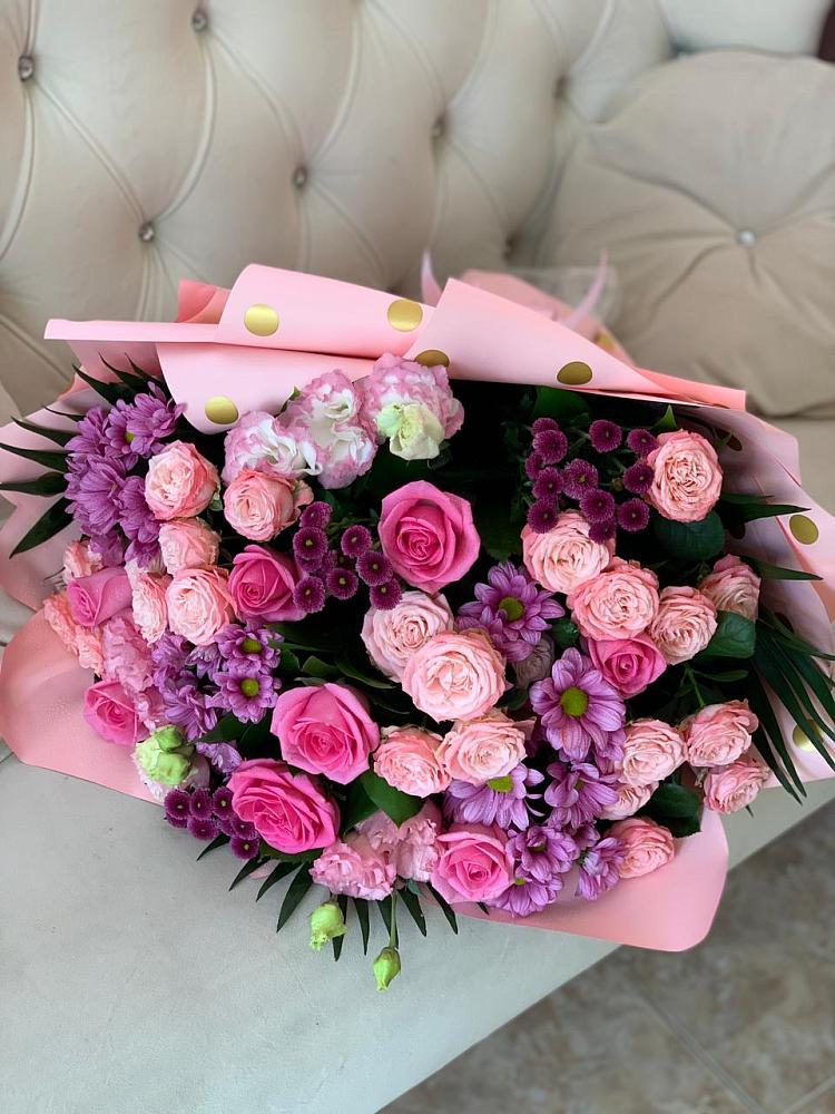 Букет цветов из: Хризантемы, Розы и Лизиантусы в Байчурово