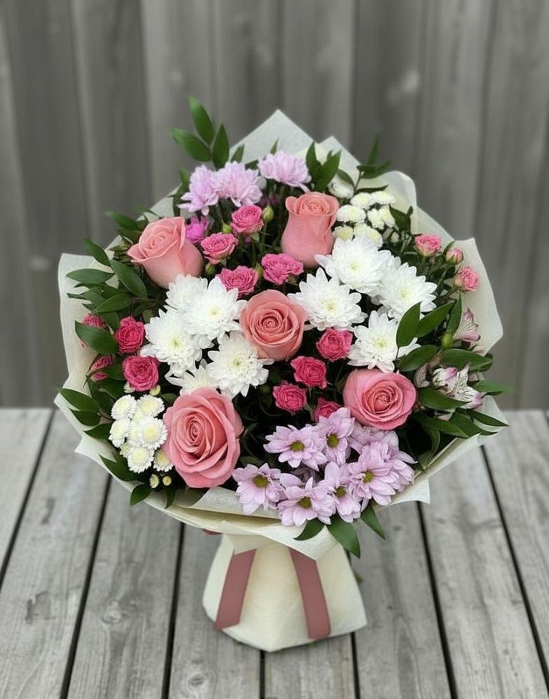 Букет цветов из: Альстромерии, Гвоздики, Розы и Хризантемы в Байчурово
