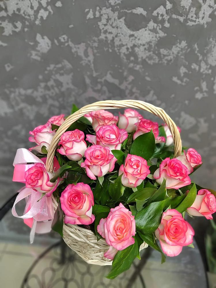 Цветочная композиция из Розы в корзине в Байчурово