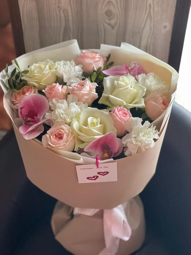 Букет цветов из: Орхидеи, Розы и Гвоздики в Байчурово