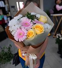 Букет цветов из:  Герберы, Розы и Хризантемы в Байчурово
