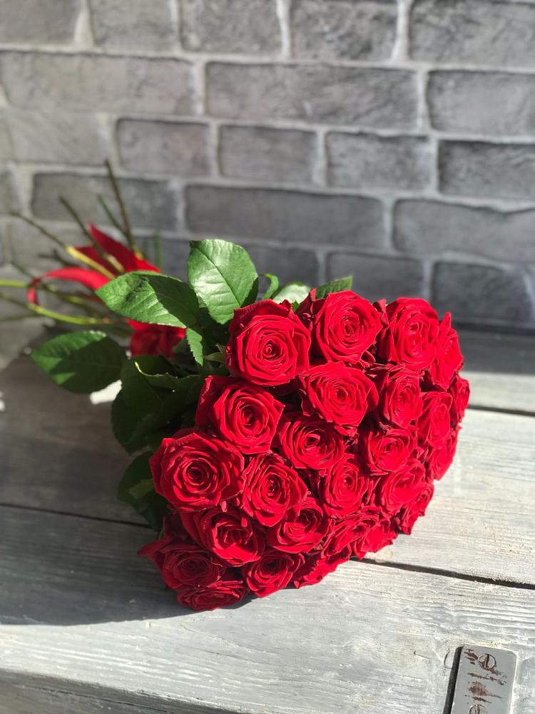 Букет Красные розы Фридом в Байчурово