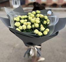Букет Белые кустовые розы Солинеро в Байчурово