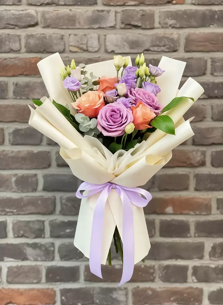 Букет цветов из: Лизиантусы и Розы в Байчурово