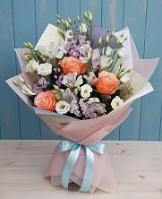 Букет цветов из:  Лизиантусы, Розы, Альстромерии и Гипсофила в Байчурово