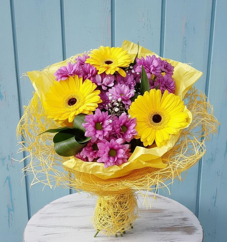 Букет цветов из: Хризантемы и Герберы в Байчурово