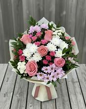 Букет цветов из:  Альстромерии, Гвоздики, Розы и Хризантемы в Байчурово