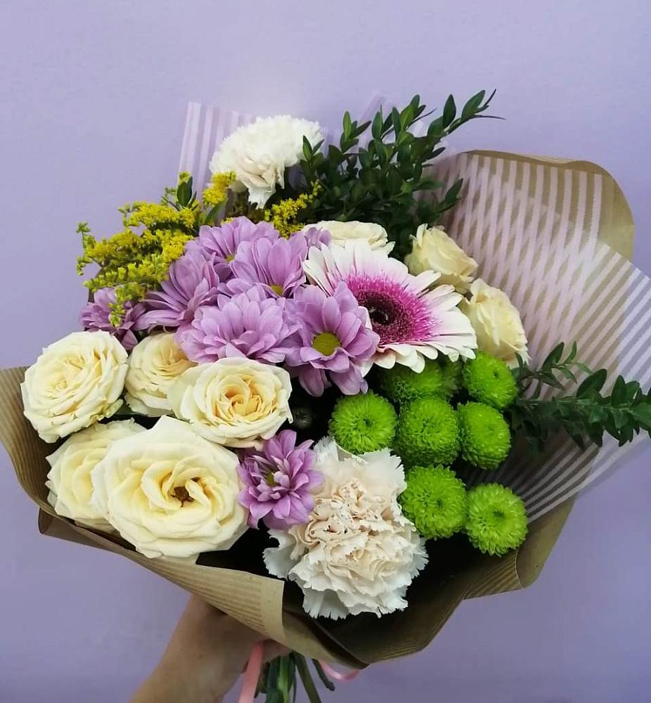 Букет цветов из: Хризантемы, Розы, Гвоздики и Герберы в Байчурово