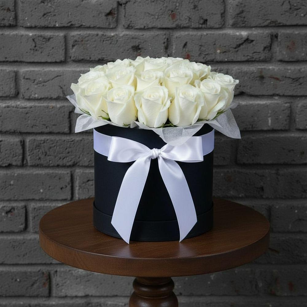 Цветочная композиция из Розы в шляпной коробке в Байчурово