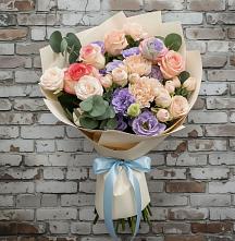 Букет цветов из:  Розы, Лизиантусы и Гвоздики в Байчурово