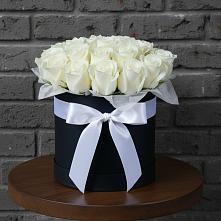 Цветочная композиция из Розы в шляпной коробке в Байчурово